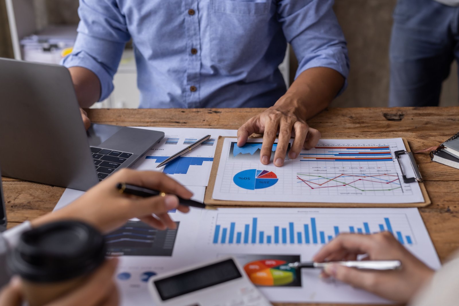 business-people-advisors-talk-planning-analyze-in-2026-01-08-02-40-36-utc